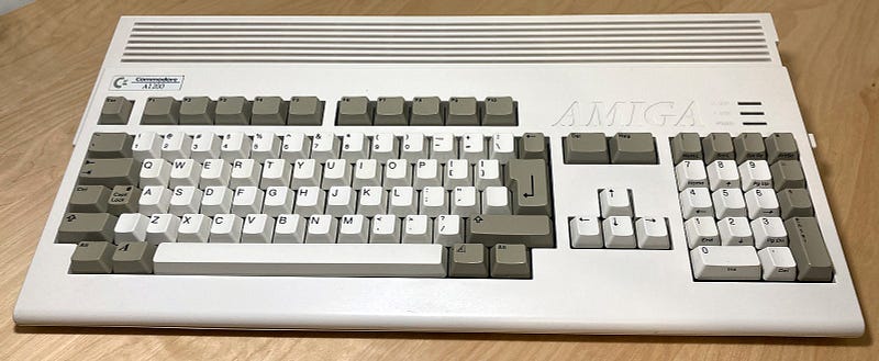 Commodore Amiga A1200 showcasing its design