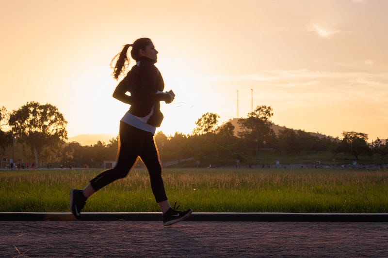 Runner focusing on form improvement