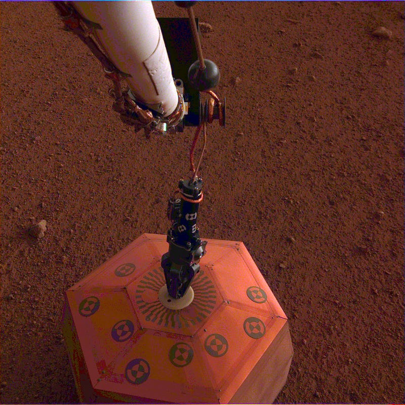 Deployment of SEIS on Mars